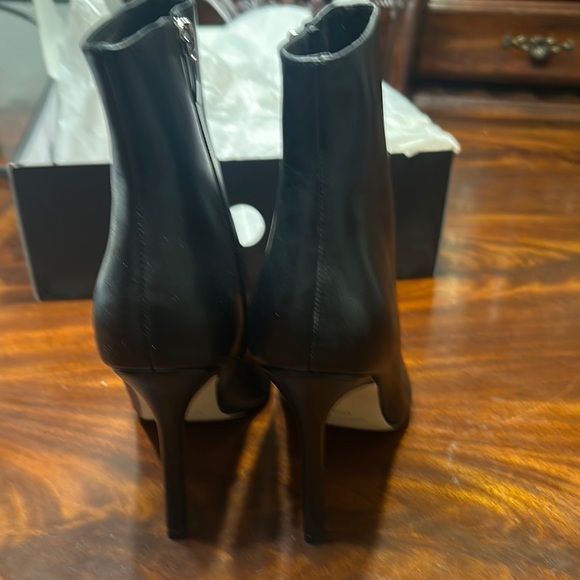 Nine West Black leather Pointed Toe Heeled Boots - Picture 4 of 5